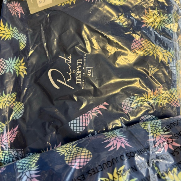 NWT Maevn navy multi color pineapple print scrub top - Picture 7 of 11